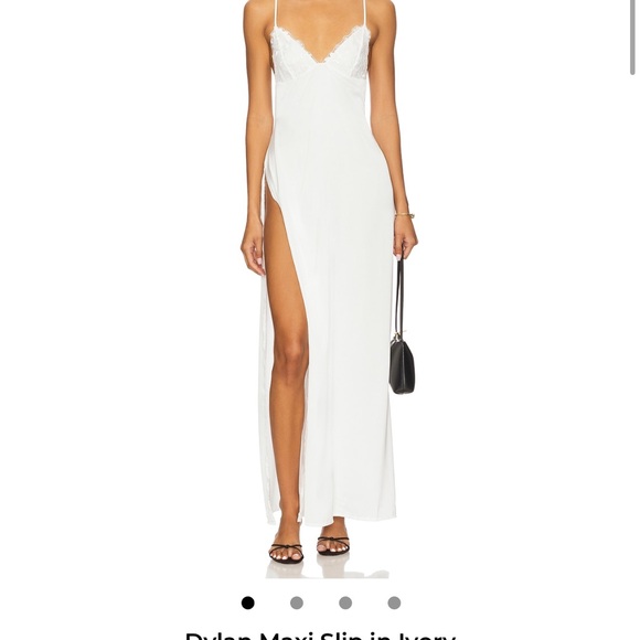 Elegant White Maxi Dress - Picture 4 of 7